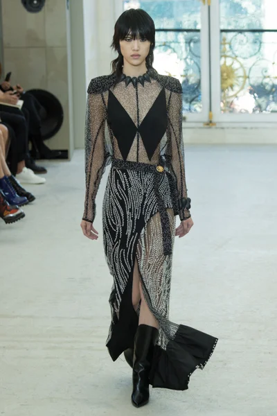 Look 44